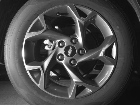 Used 2025 Chevrolet Trax LT w/ LT Convenience Package FWD image 15