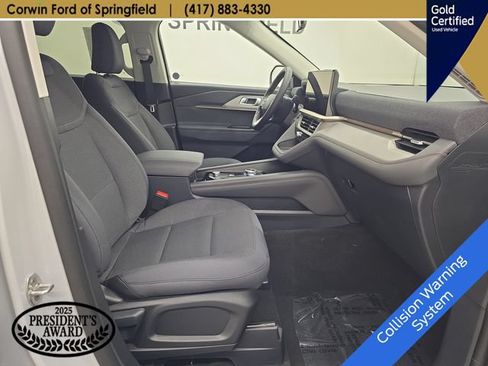 Used 2026 Ford Explorer Active AWD/4WD image 10