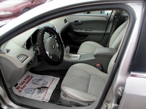 Used 2008 Chevrolet Malibu LT w/ HFV6 Engine Package FWD image 10
