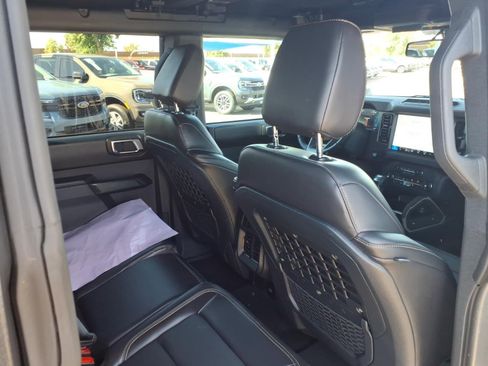 Certified 2025 Ford Bronco Badlands AWD/4WD image 13