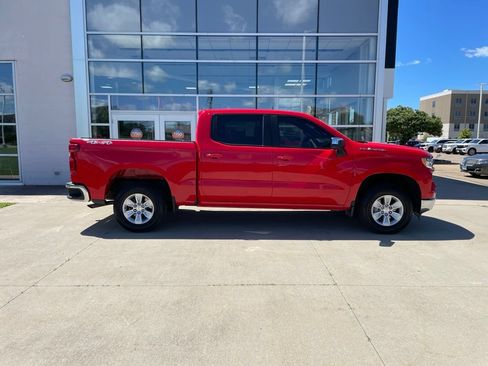 Used 2025 Chevrolet Silverado 1500 LT AWD/4WD image 4