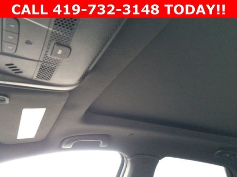 Used 2025 Cadillac XT5 Premium Luxury image 25