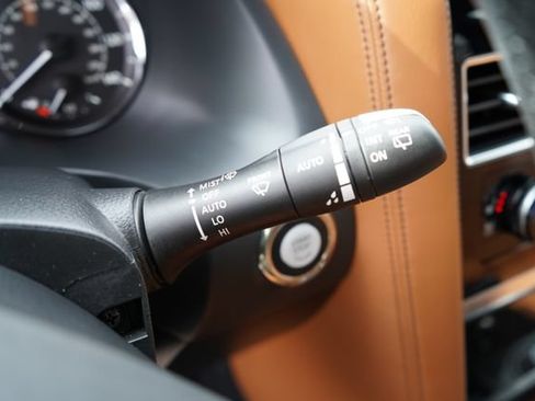 Used 2023 INFINITI QX80 Sensory w/ All-Season Package AWD/4WD image 21