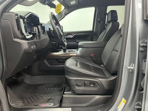 Used 2024 Chevrolet Silverado 1500 LT Trail Boss w/ LT Trail Boss Premium Package image 18