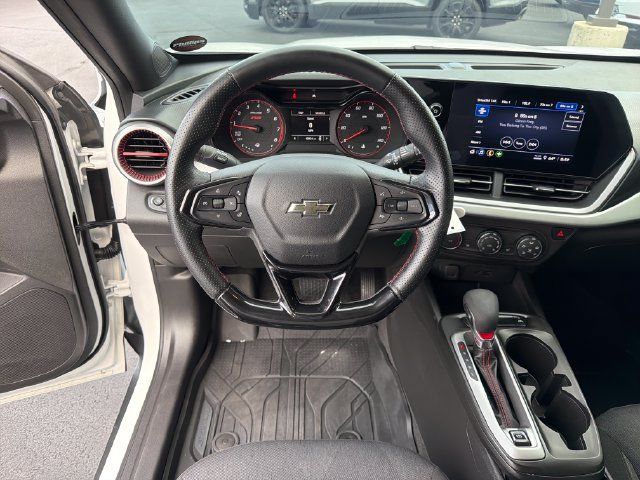 Certified 2024 Chevrolet Trax RS w/ Driver Confidence Package FWD image 13