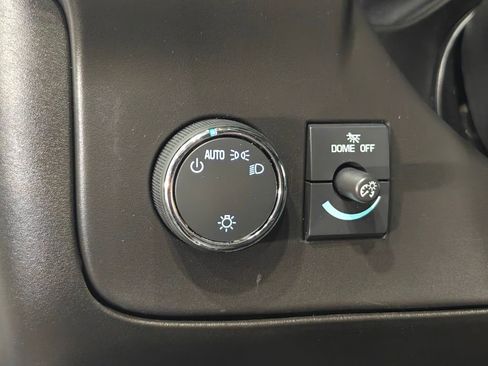 Used 2024 GMC Savana 2500 w/ Driver Convenience Package image 8