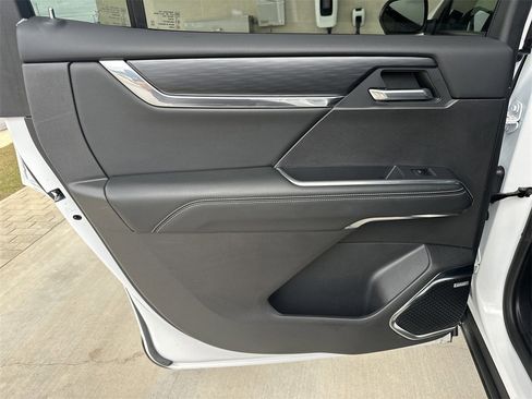 Certified 2025 GMC Acadia Elevation image 28