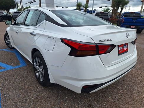 Certified 2024 Nissan Altima 2.5 S FWD image 4