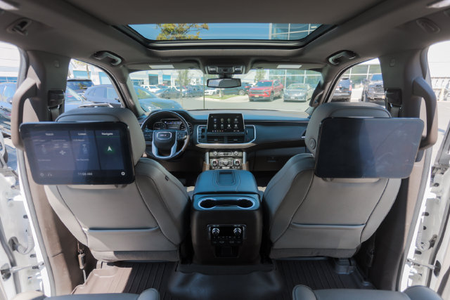 Used 2021 GMC Yukon SLT w/ SLT Premium Package AWD/4WD image 33