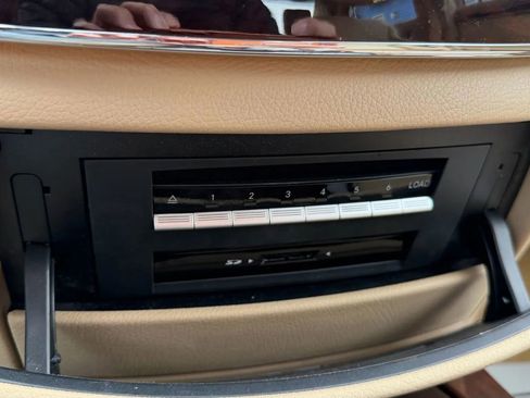 Used 2012 Mercedes-Benz S 550 image 41