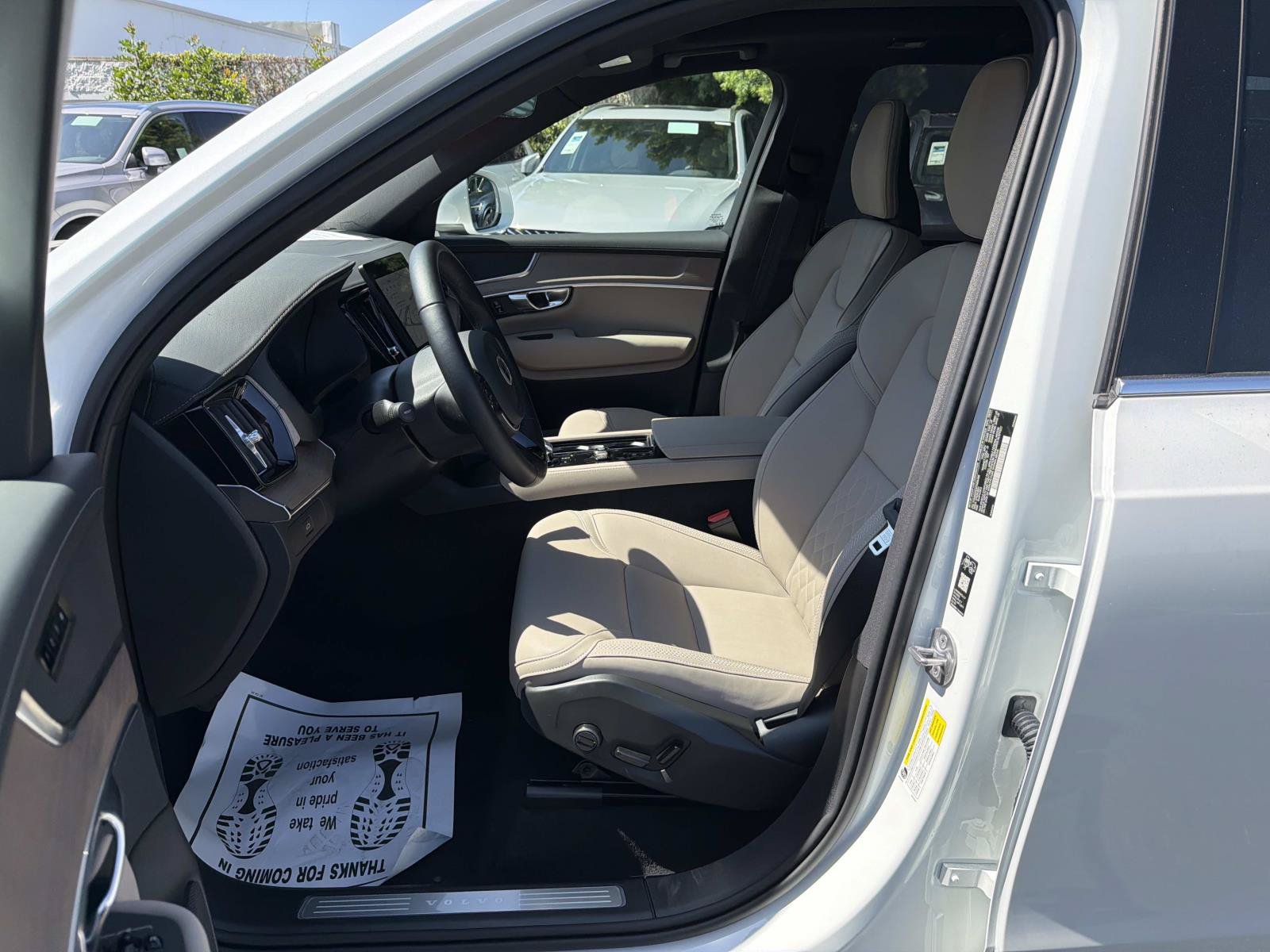 New 2026 Volvo XC90 B6 Plus AWD/4WD image 17