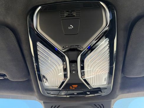 Used 2020 BMW X7 xDrive50i image 24