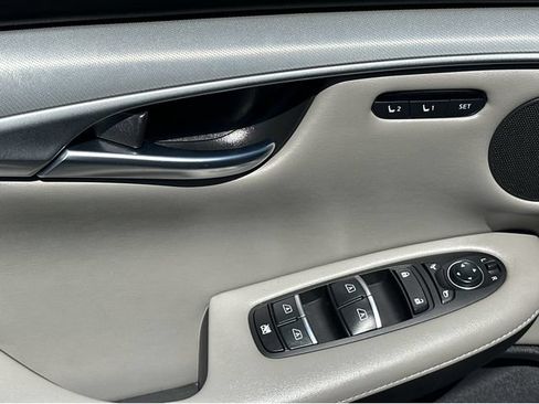 Used 2023 INFINITI QX50 Luxe FWD image 34