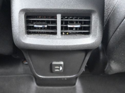 Used 2024 Chevrolet Equinox LT AWD/4WD image 15
