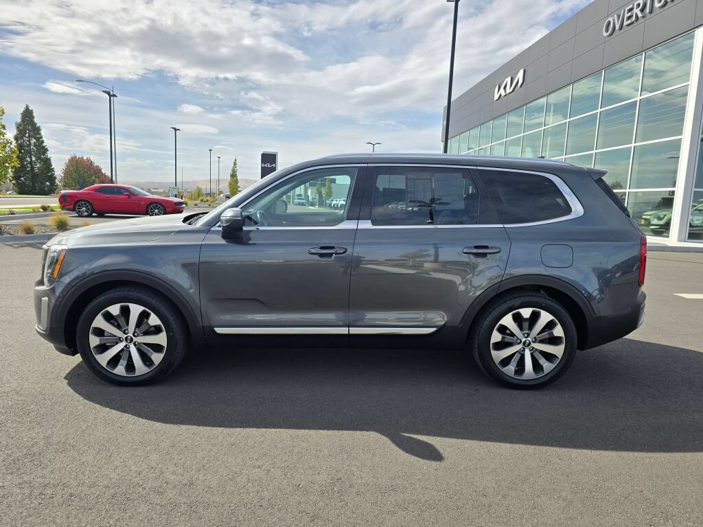Used 2020 Kia Telluride EX w/ EX Premium Package AWD/4WD image 3