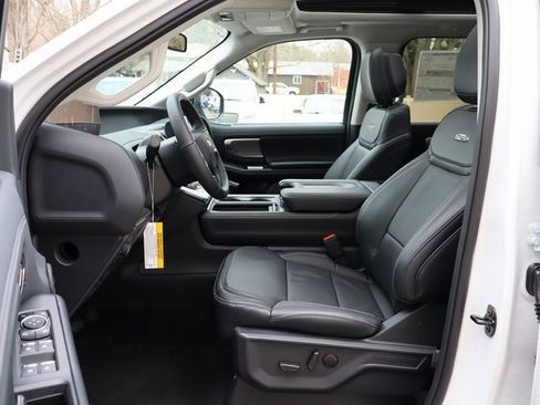 New 2026 Ford Expedition Platinum w/ Driver's Package image 22