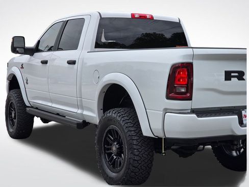 New 2025 RAM 2500 Big Horn image 44