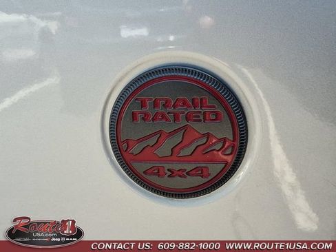 Used 2022 Jeep Wrangler Rubicon w/ LED Lighting Group AWD/4WD image 21