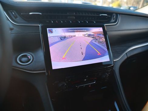 New 2025 Jeep Grand Cherokee L Limited image 19