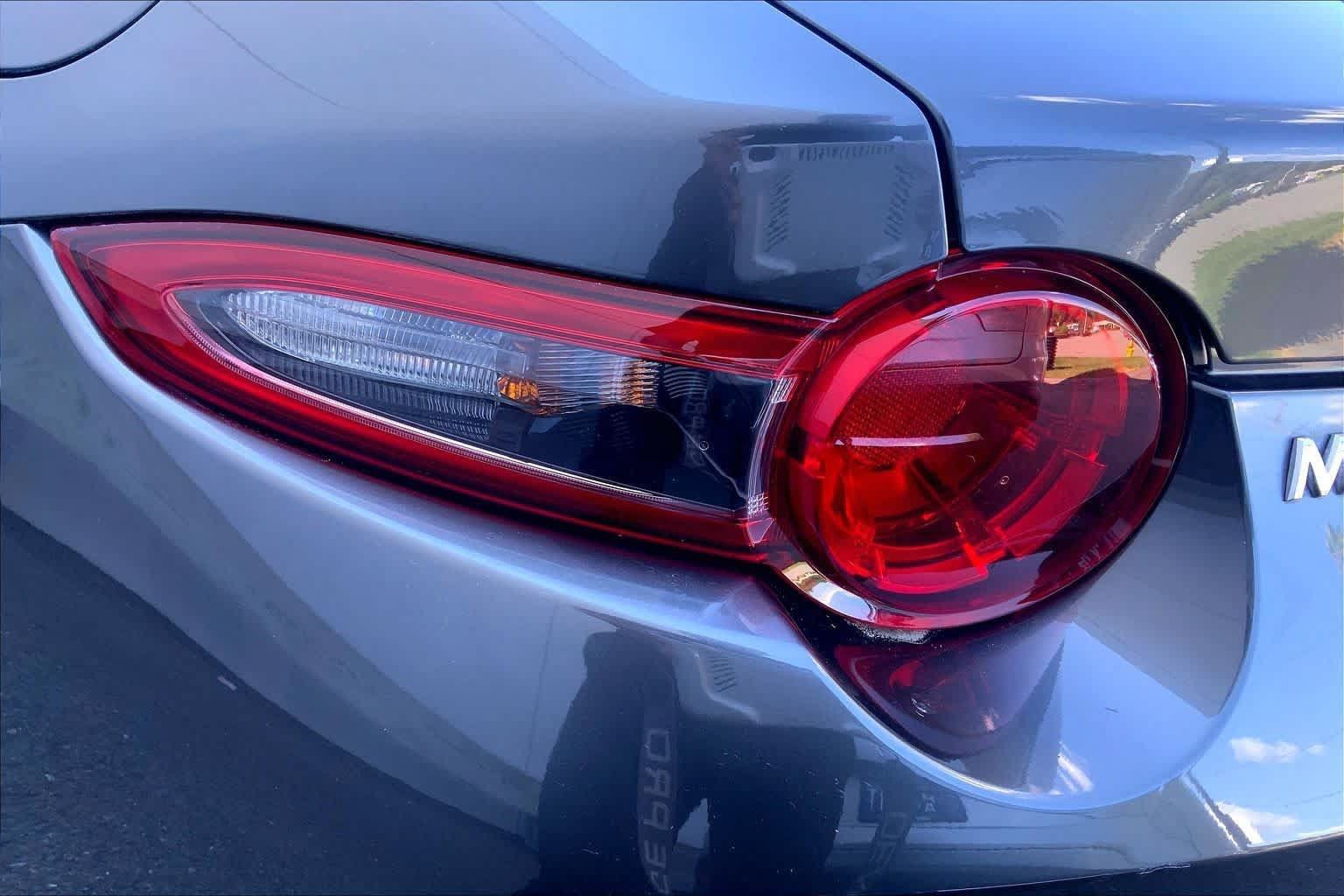 Used 2022 MAZDA MX-5 Miata RF Grand Touring RWD image 27