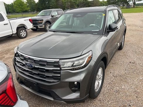 New 2026 Ford Explorer Active w/ Active Comfort Package RWD image 2