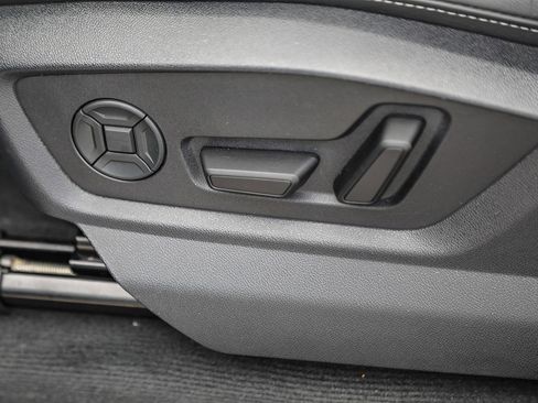 Used 2025 Audi Q7 3.0T Premium Plus AWD/4WD image 19