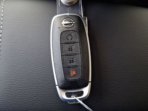 New 2026 Nissan Kicks SR FWD image 28