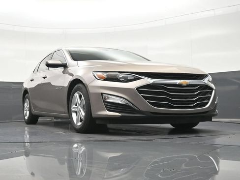 Used 2024 Chevrolet Malibu LS FWD image 34