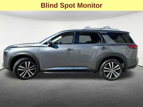 Used 2023 Nissan Pathfinder Platinum w/ Lighting Package (N93) image 6