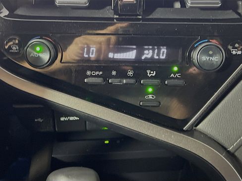 Used 2024 Toyota Camry XSE w/ Driver Assist Package FWD image 26