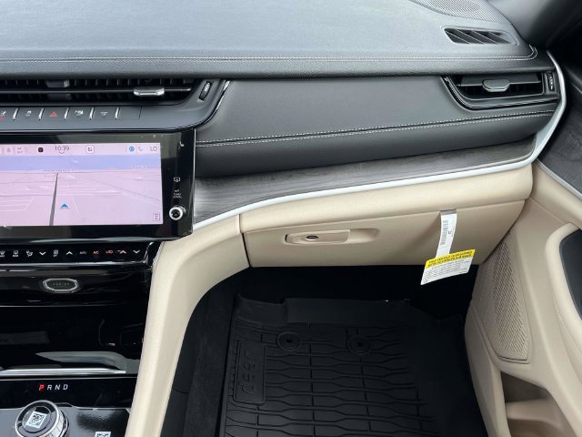 New 2026 Jeep Grand Cherokee Limited w/ Limited Altitude Package RWD image 16