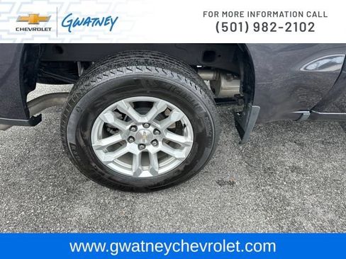 Used 2023 Chevrolet Silverado 1500 LT AWD/4WD image 11