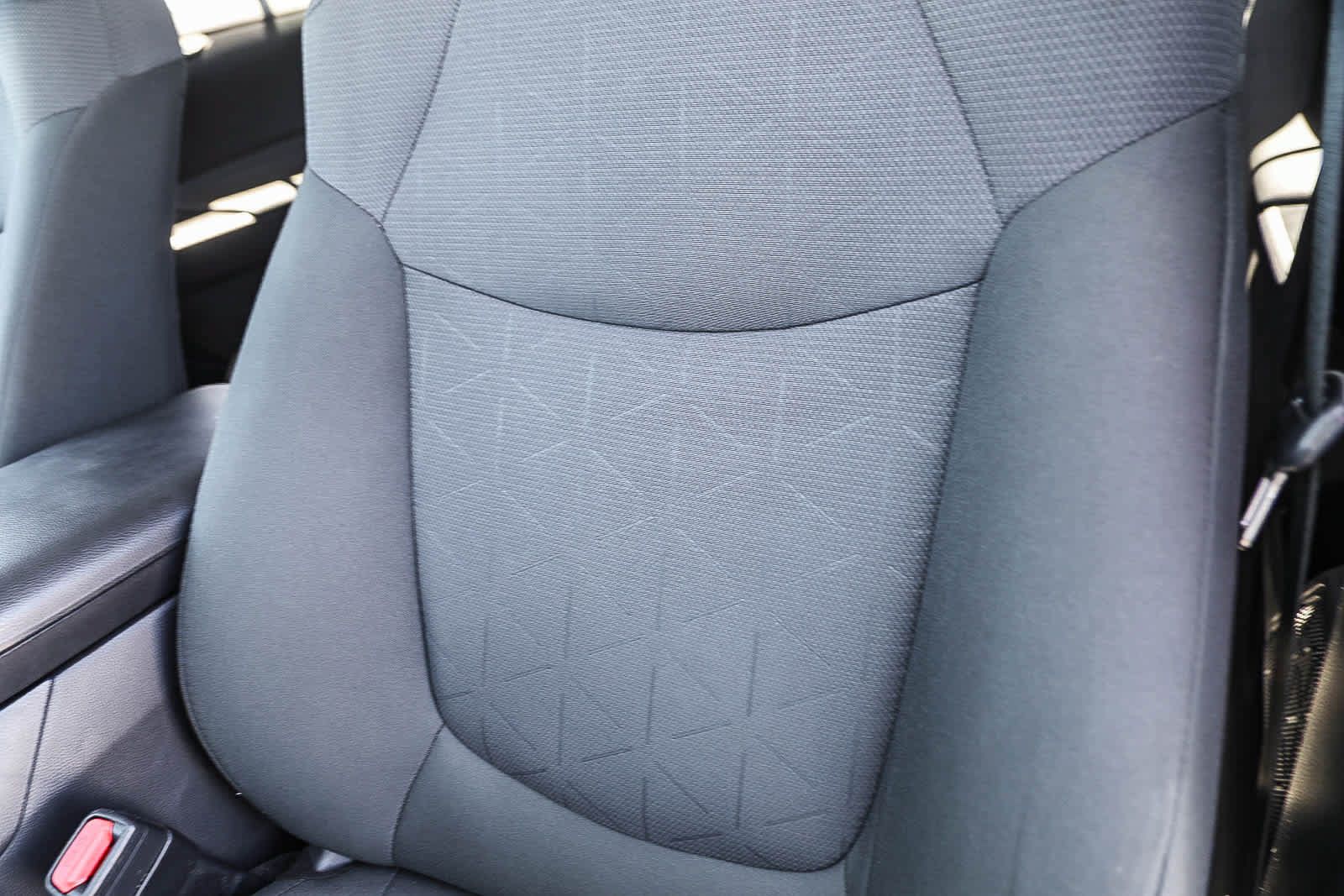 Certified 2025 Toyota RAV4 XLE AWD/4WD image 23