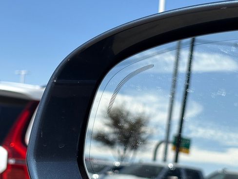 Certified 2023 Volvo XC60 T8 Ultimate image 12