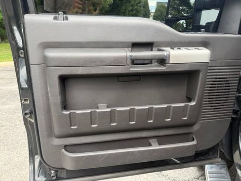 Used 2015 Ford F250 Lariat w/ Chrome Package AWD/4WD image 14