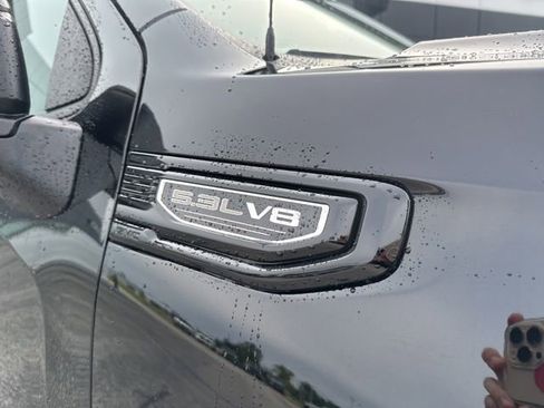 Used 2023 GMC Sierra 1500 Elevation AWD/4WD image 10