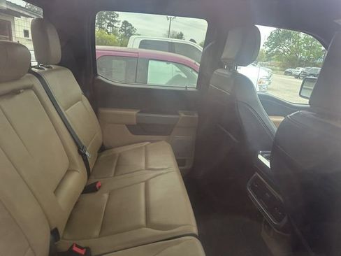 Used 2023 Ford F150 Lariat w/ Trailer Tow Package image 11