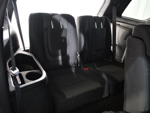 Used 2017 Ford Explorer XLT AWD/4WD image 20