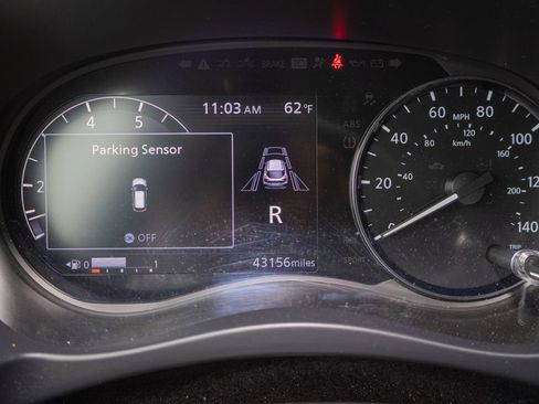 Used 2022 Nissan Kicks SV FWD image 16