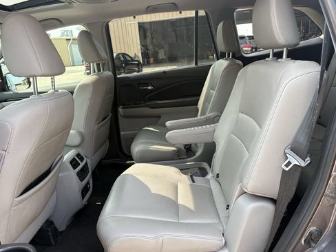 Used 2020 Honda Pilot Touring image 25
