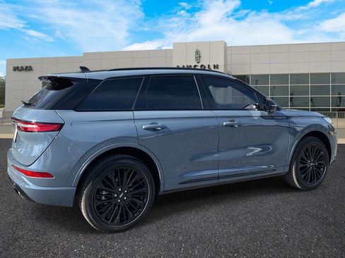 New 2026 Lincoln Corsair Reserve image 4