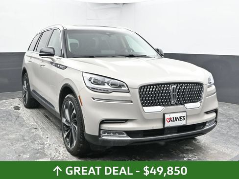 Used 2024 Lincoln Aviator Reserve w/ Equipment Group 201A AWD/4WD image 9