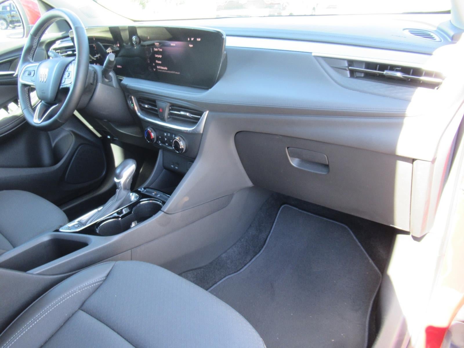 Used 2024 Buick Encore GX Preferred w/ Comfort Package FWD image 12