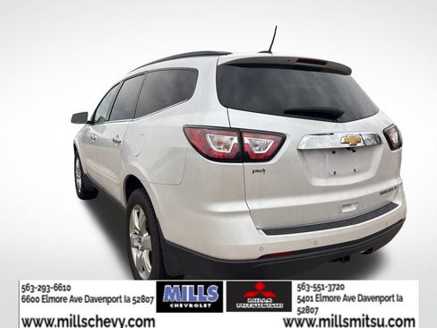 Used 2016 Chevrolet Traverse LT w/ Style and Technology Package image 4