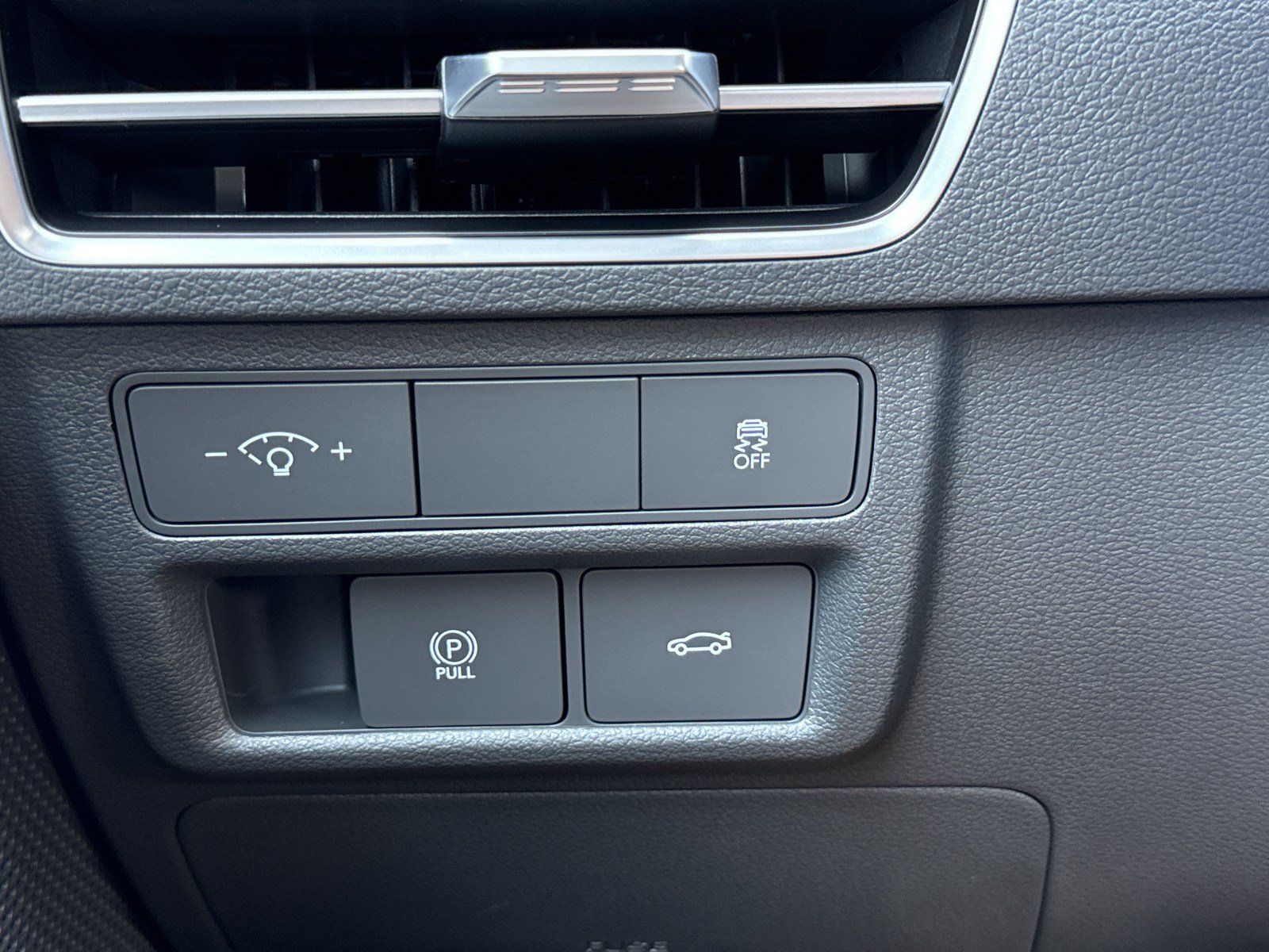New 2026 Hyundai Sonata SEL FWD image 17
