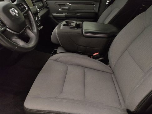 Used 2019 RAM 1500 Big Horn image 17