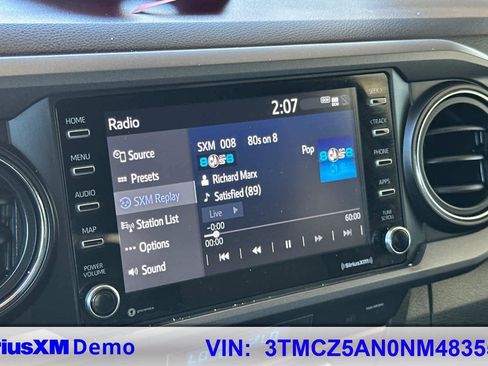 Used 2022 Toyota Tacoma TRD Off-Road image 32