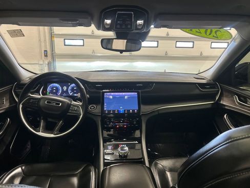 Used 2021 Jeep Grand Cherokee L Limited image 29