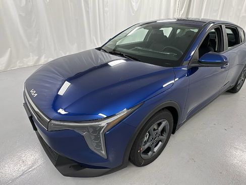 New 2025 Kia K4 LXS image 7