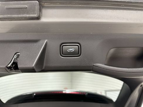 Used 2024 Hyundai Tucson Limited FWD image 17
